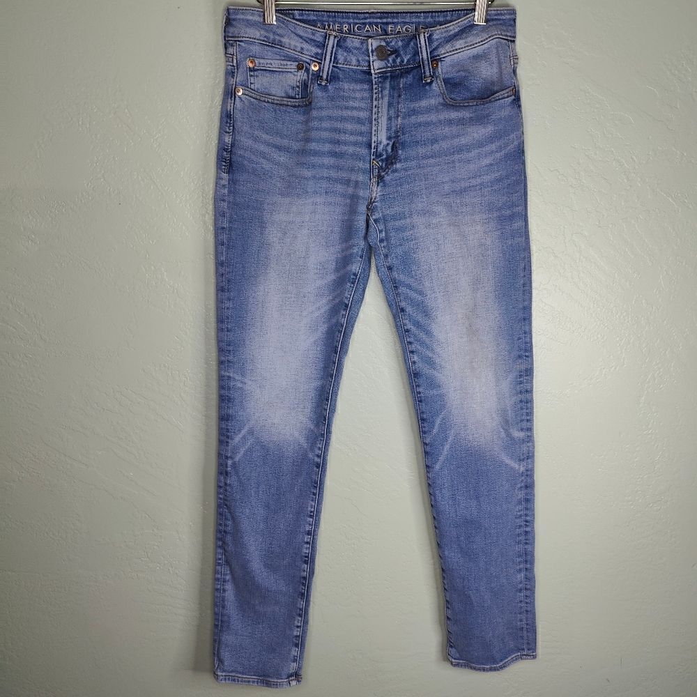 American Eagle Air Flex Slim Fit Light Wash Denim Jeans - Picture 2 of 9